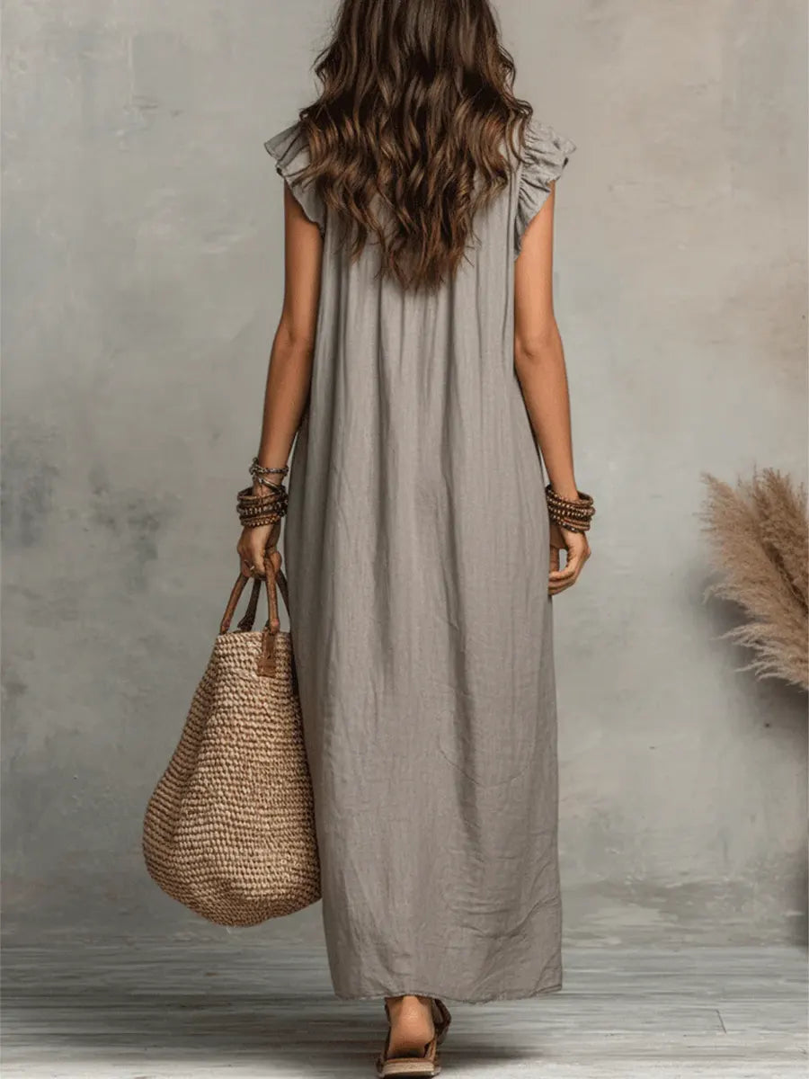 🌷Flowy Ruffle V-Neck Maxi Dress – Elegant, Slimming & Effortlessly Chic